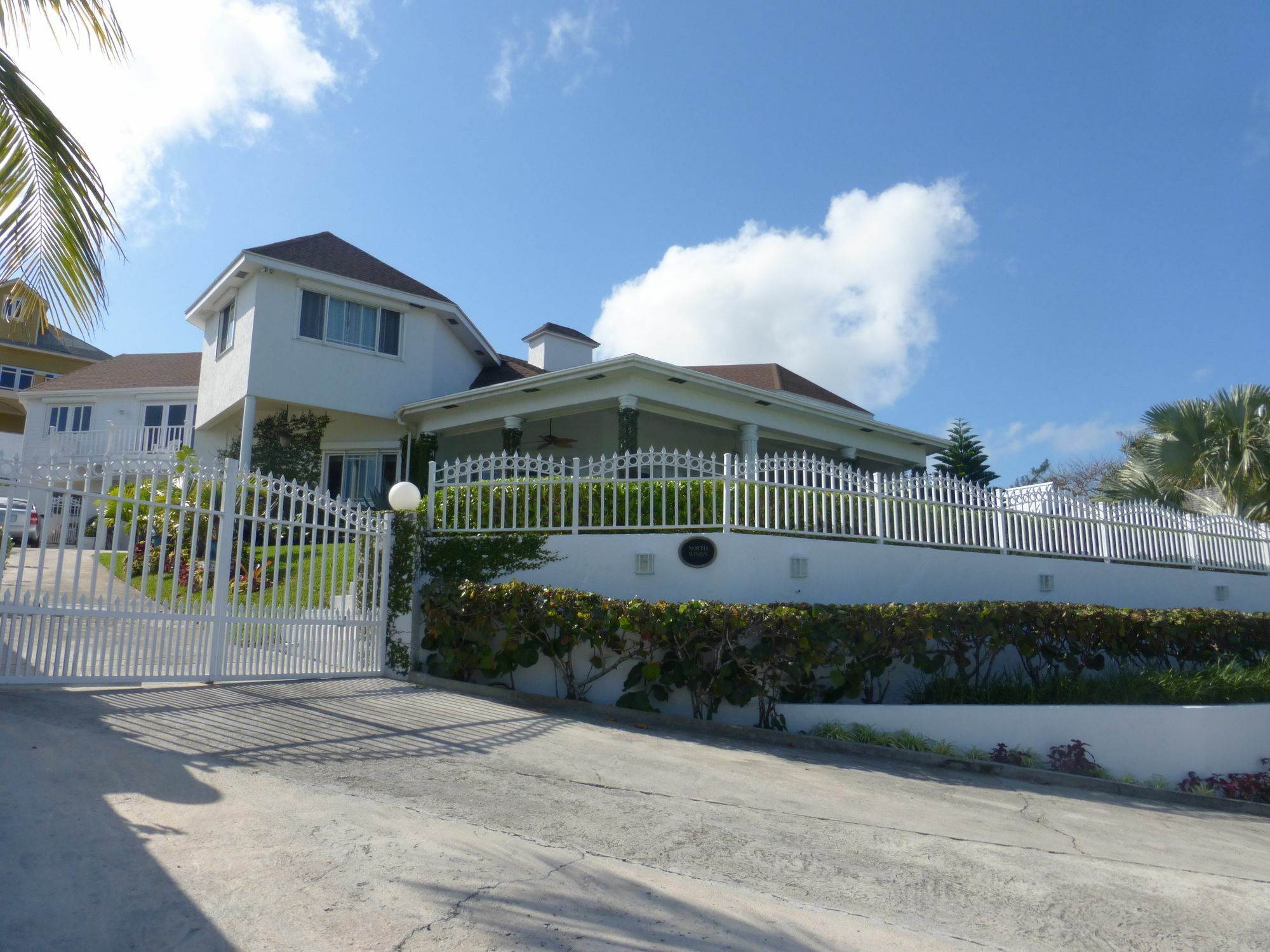 נסאו Four Bedroom Oceanfront Villa מראה חיצוני תמונה